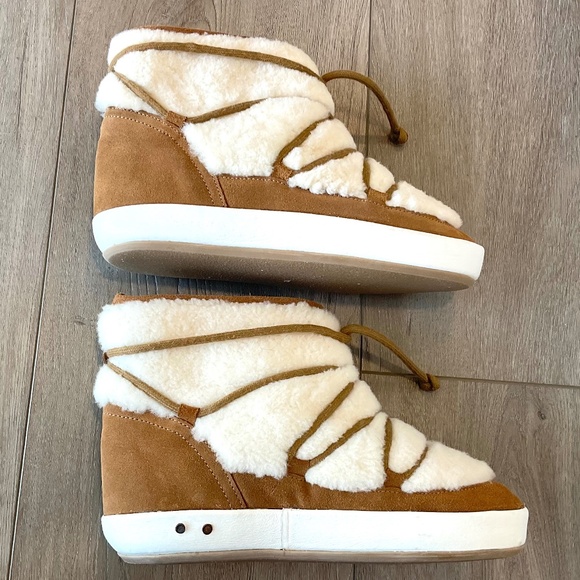 BEEK  Suede Shearling Boots Size 9 NWOT - Picture 3 of 8